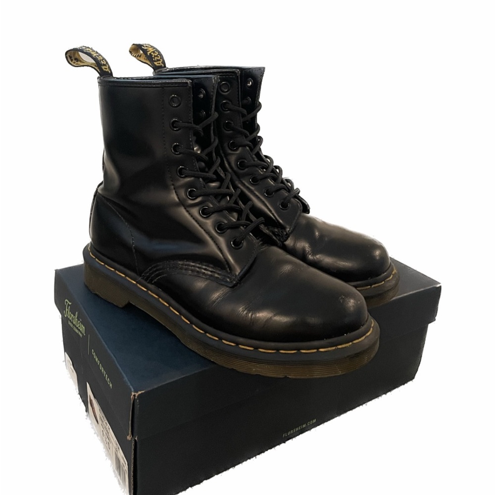 1460 WOMEN'S SMOOTH LEATHER
LACE UP BOOTS